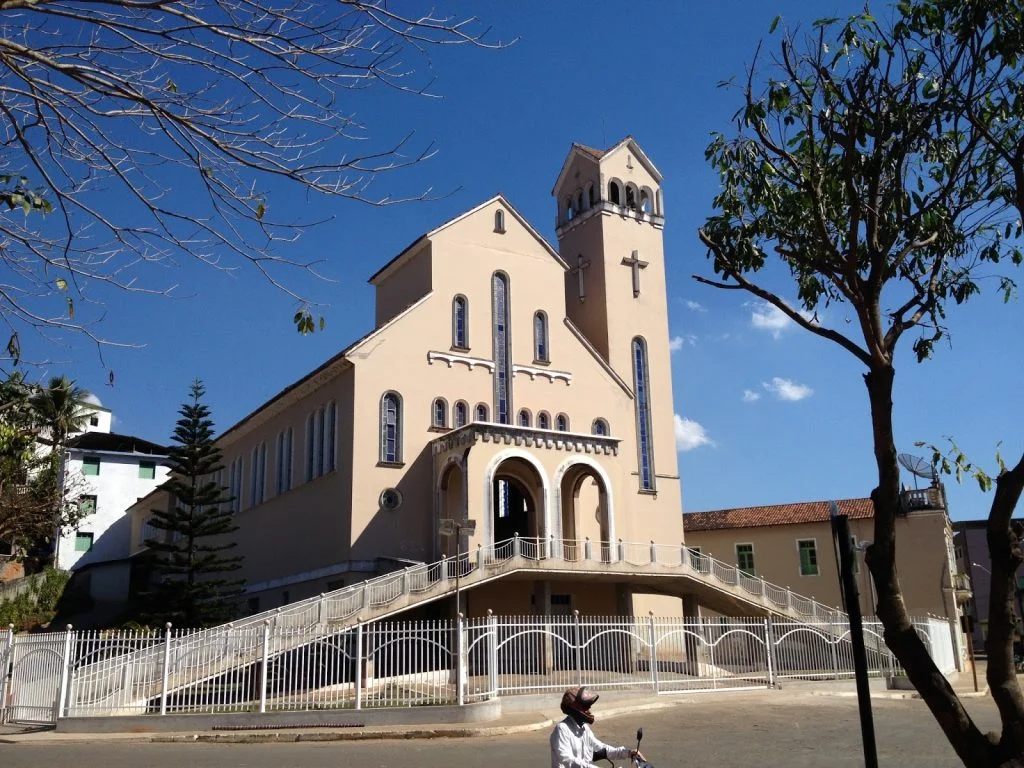 Paróquia Nossa Senhora da Conceição — São Miguel do Anta, MG